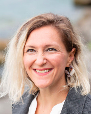 Sarah R Frankel Sarah Frank, M.A., LCSW - Shared Vision Psychological Services